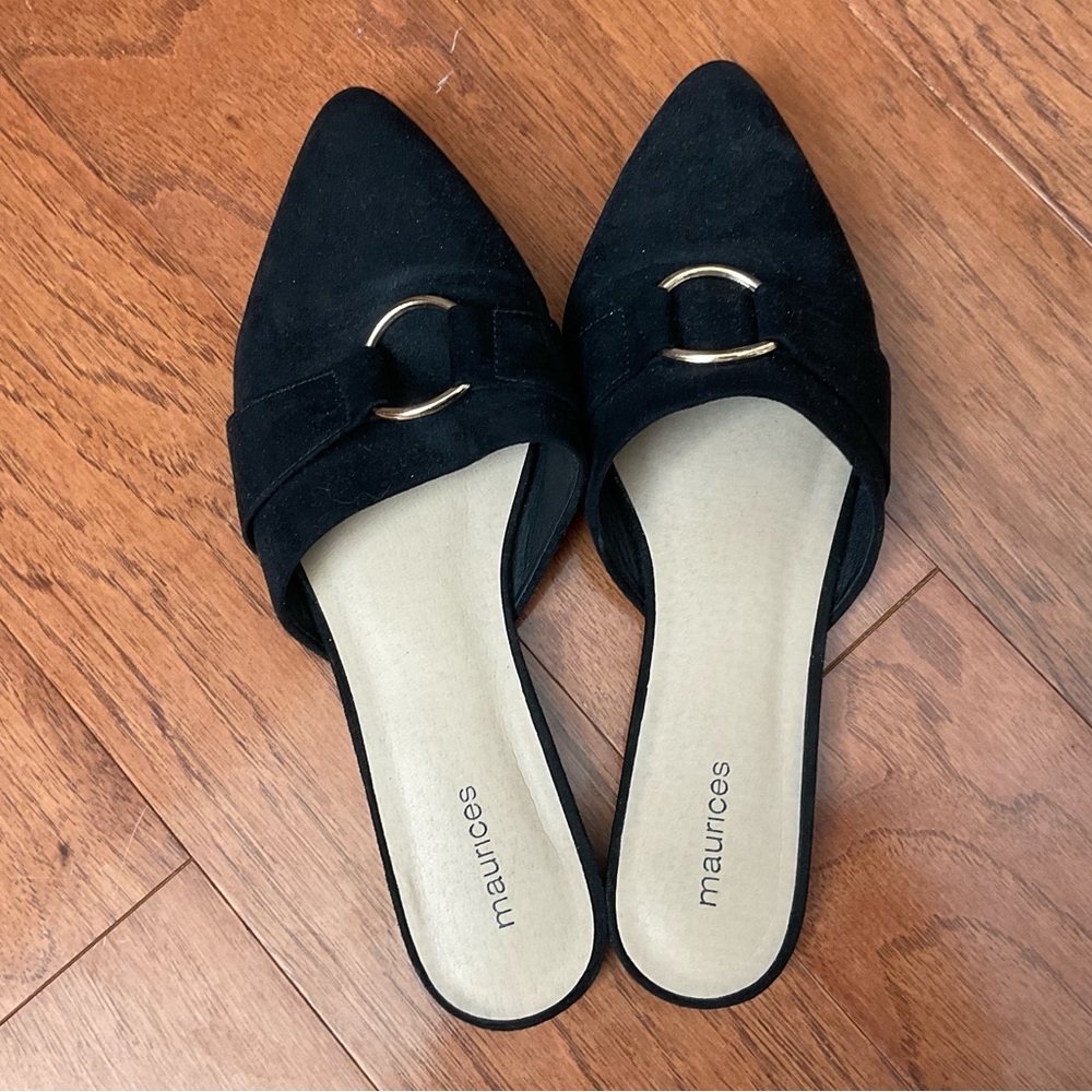 NWOT Maurices Black Natalie Pointed Toe Suede Mule with Ring Detail Size 9.5